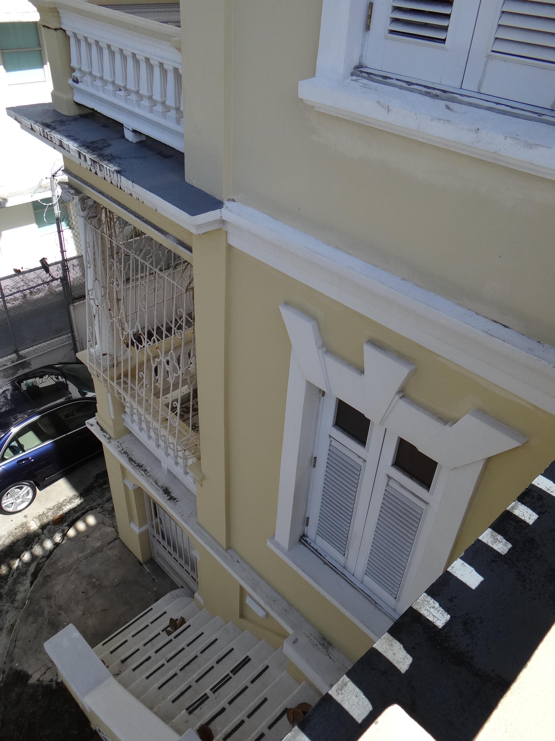 Casa La Giralda - Avenida Miramar, esquina calle Marti 651 - San Juan (Miramar) - 2014 00051